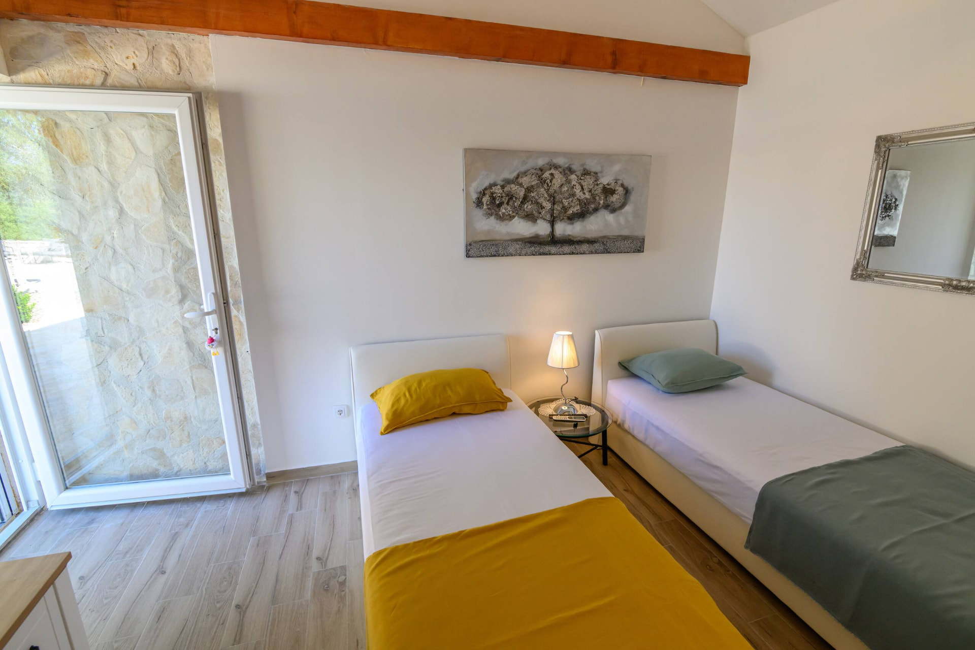 Bedroom 02 — two single beds — Kameni Dvori